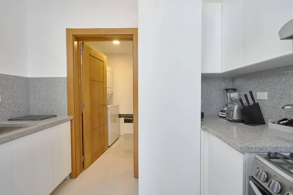 Escape Apartments, Balcony, Pool & Gym In La Julia Santo Domingo Apartment