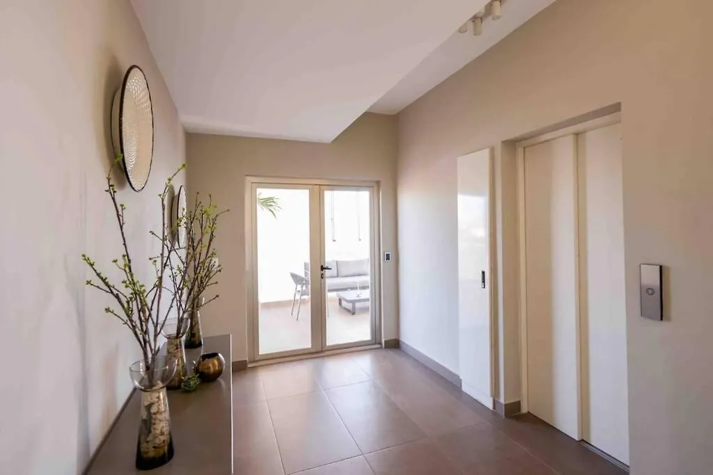 Escape Apartments, Balcony, Pool & Gym In La Julia Santo Domingo Dominican Republic
