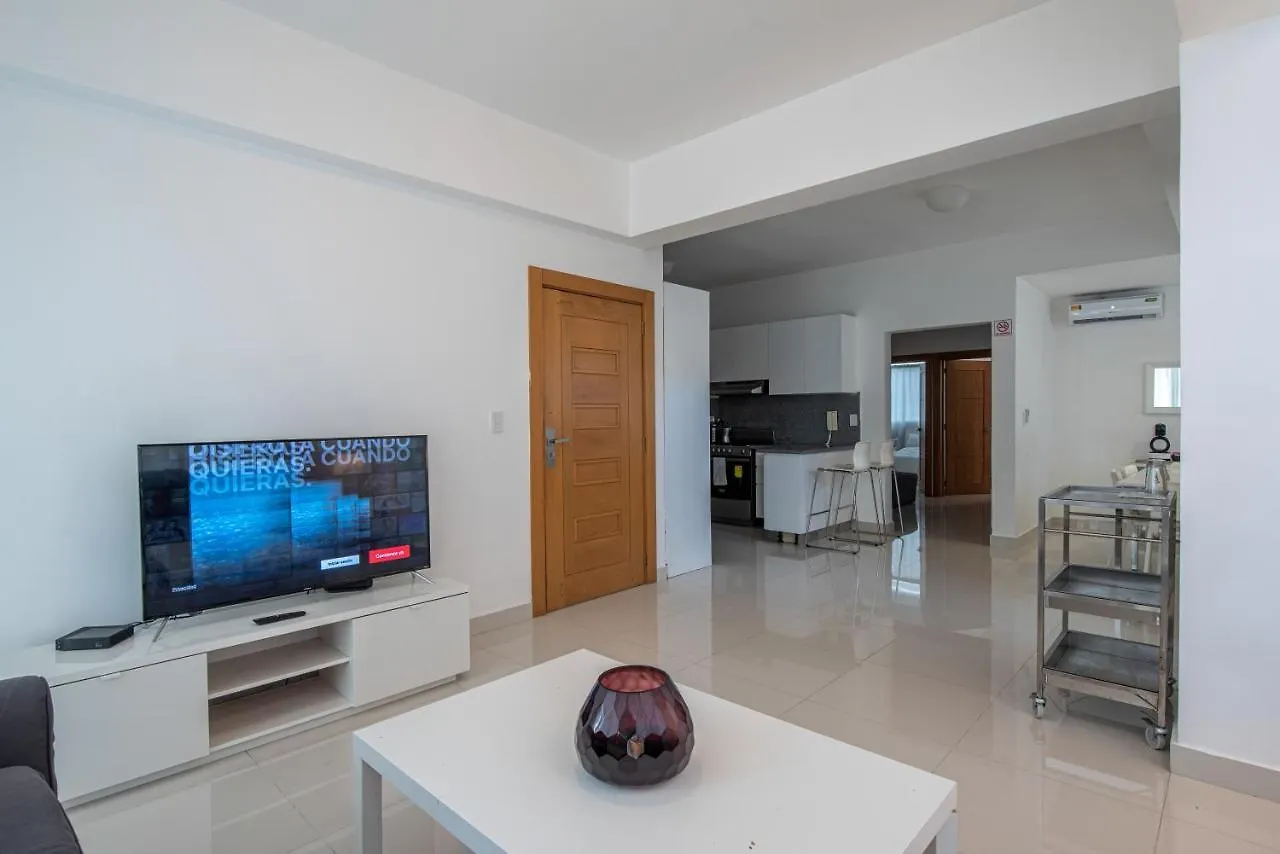 Escape Apartments, Balcony, Pool & Gym In La Julia Santo Domingo 0*,