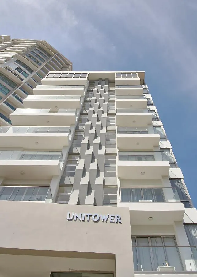 Escape Apartments, Balcony, Pool & Gym In La Julia Santo Domingo