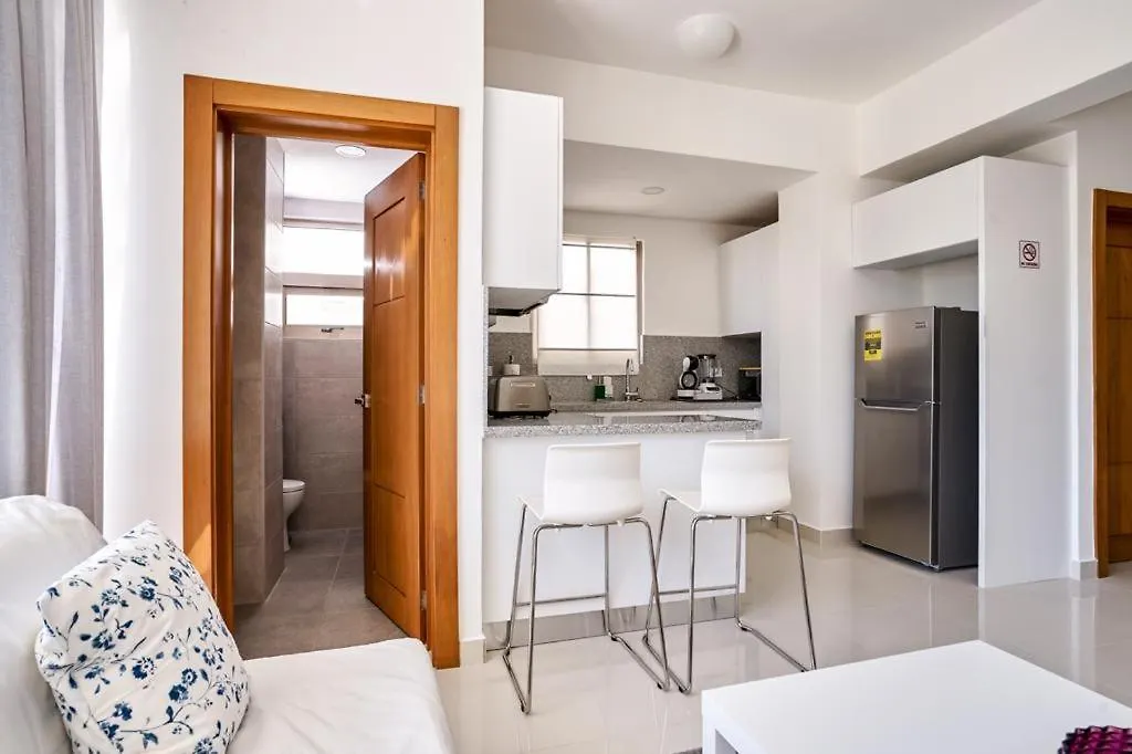 Escape Apartments, Balcony, Pool & Gym In La Julia Santo Domingo Apartment