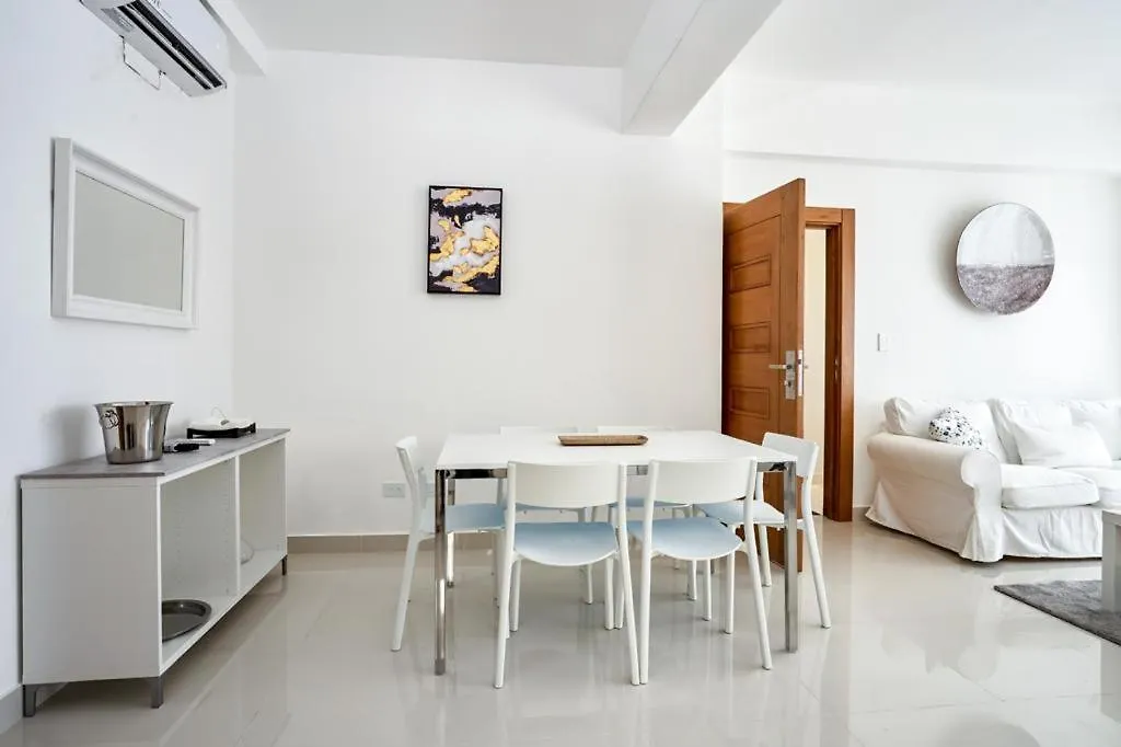 Escape Apartments, Balcony, Pool & Gym In La Julia Santo Domingo 0*,  Dominican Republic