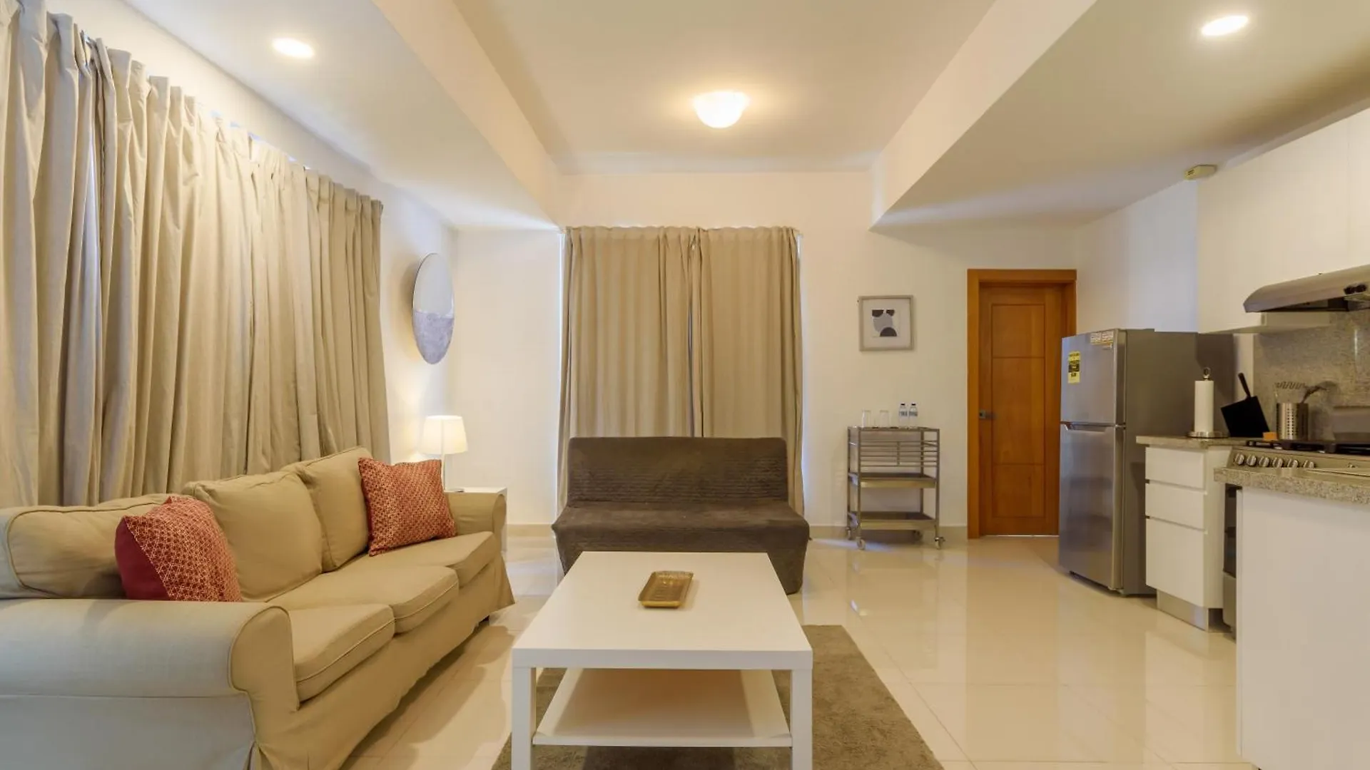 Apartment Escape Apartments, Balcony, Pool & Gym In La Julia Santo Domingo Dominican Republic