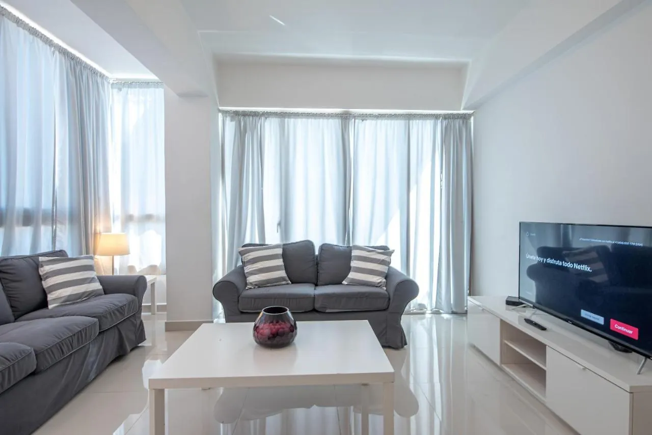 Brilliant Harmony Apartment, Balcony, Pool & Gym In La Julia Santo Domingo Apartment