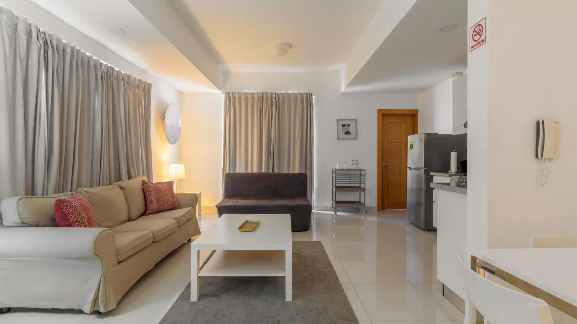 Escape Apartments, Balcony, Pool & Gym In La Julia Santo Domingo Dominikánská republika